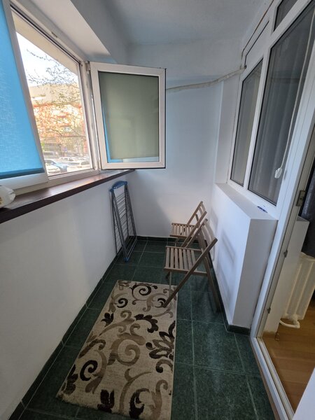 Trapezului, 5 minute metrou 1 Decembrie 1918, bloc 1978, reabilitat